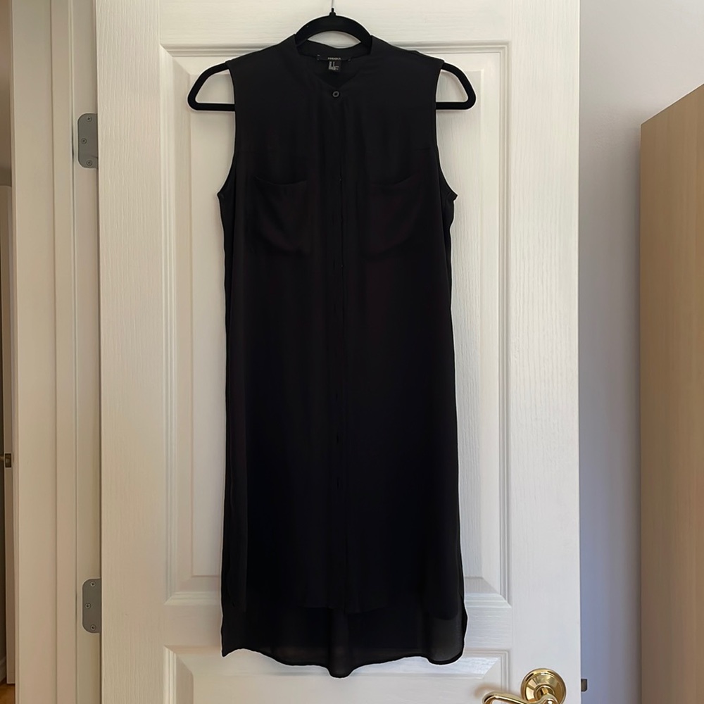 F21 Sleeveless Button Up Dress